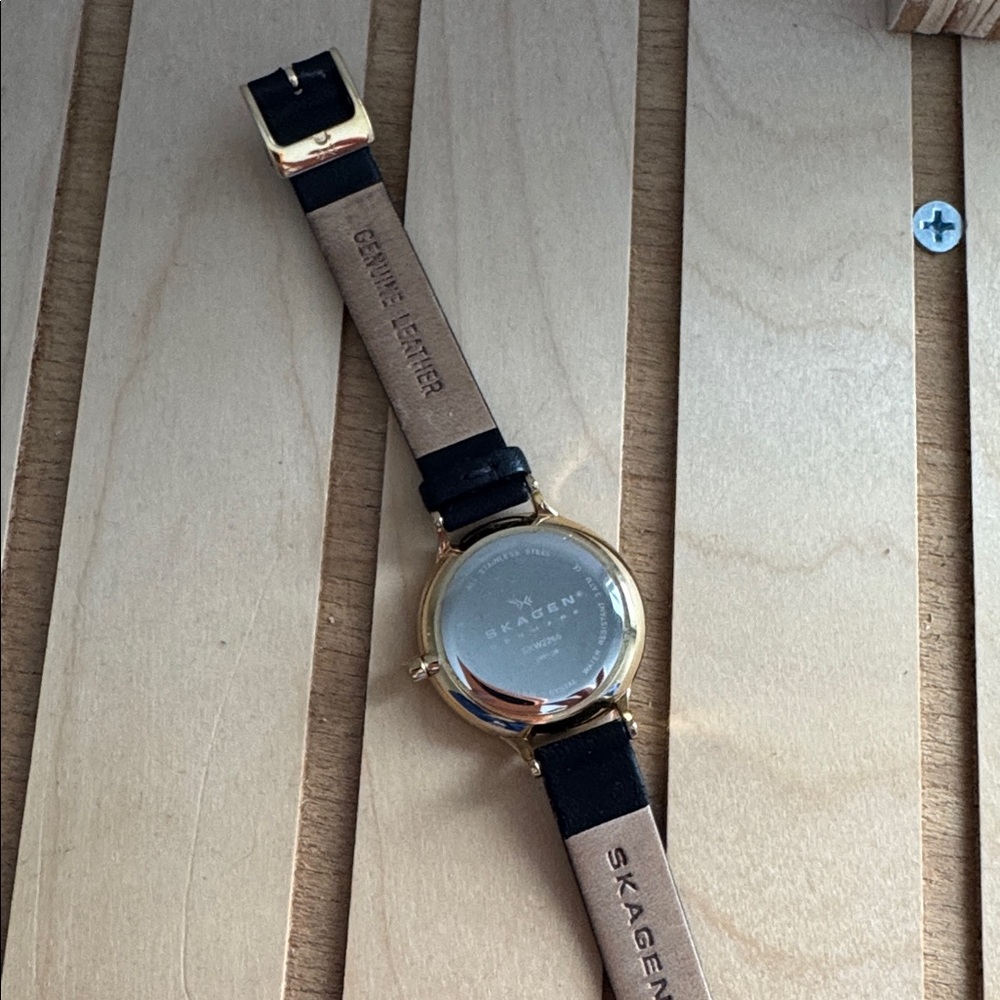 Black and Gold Women’s Skagen Watch - Picture 3 of 3
